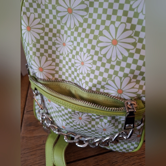 MADDEN NYC - Picture 11 of 14